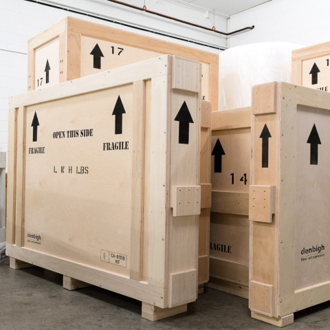 Cajas de embalaje para el transporte de obras de arte.